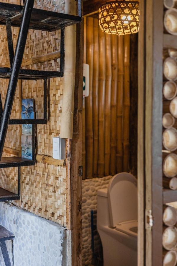 Amami Beachfront Villa With Private Beach Puerto Galera Esterno foto