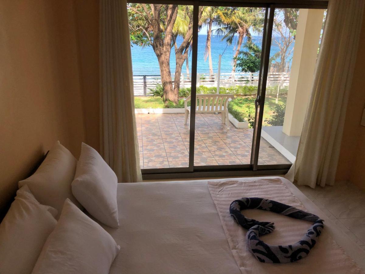 Amami Beachfront Villa With Private Beach Puerto Galera Esterno foto